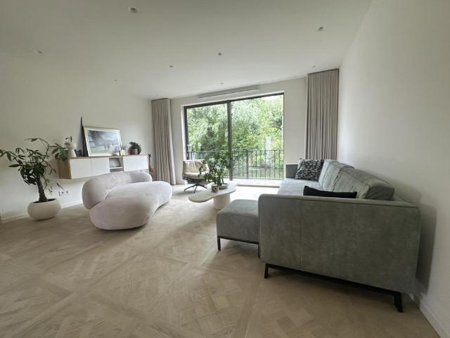 Woning te huur in IJsselmonde, Rotterdam