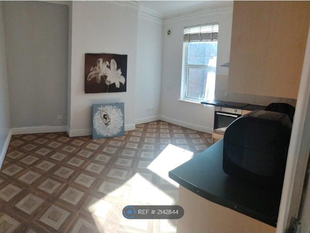 Room for rent in Hyde Park, South Yorkshire