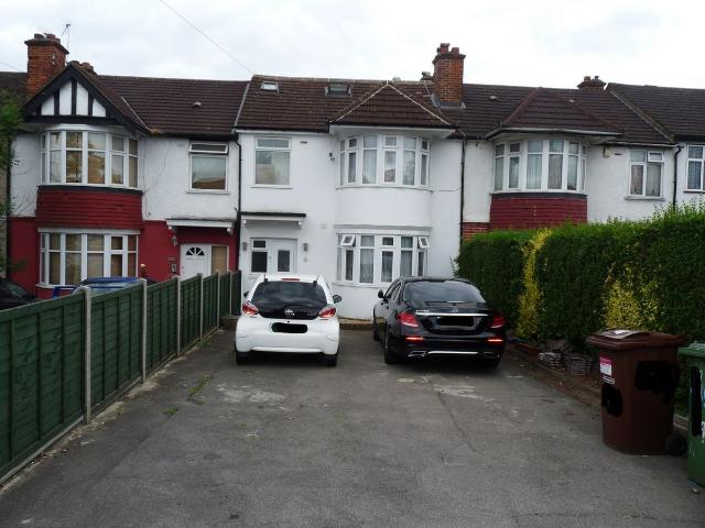 Studio for rent in Wealdstone, Greater London