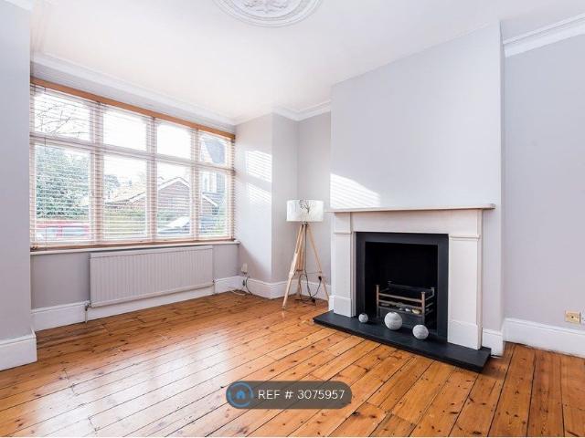 House for rent in London Borough of Richmond upon Thames, Greater London