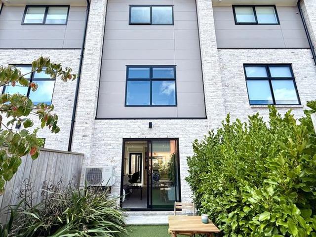 House for rent in Christchurch Central, Linwood-Central-Heathcote Community