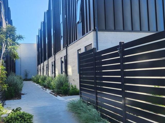 Apartment for rent in Christchurch Central, Linwood-Central-Heathcote Community