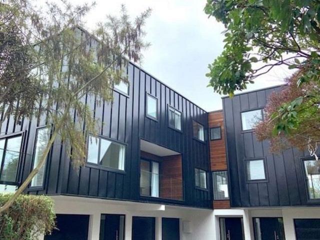 Apartment for rent in Heathcote, Canterbury