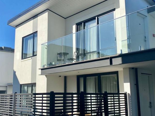 Apartment for rent in Heathcote, Canterbury