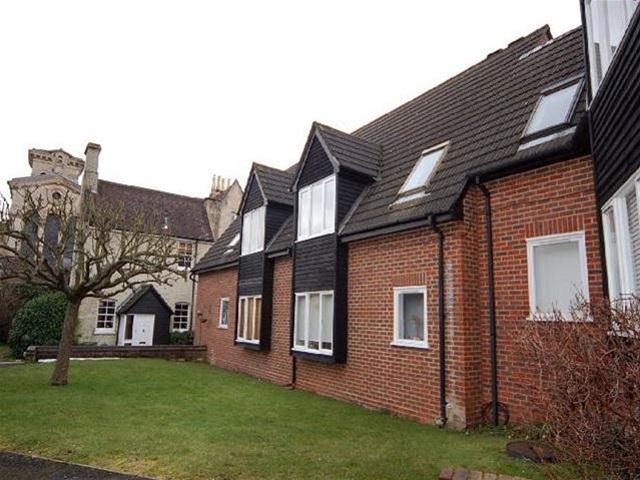 Apartment for rent in St Albans, Five Acres