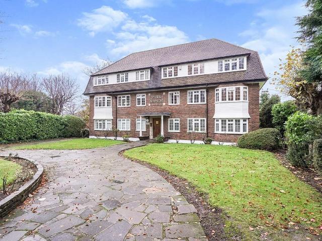 Apartment for rent in Carshalton Beeches, Greater London