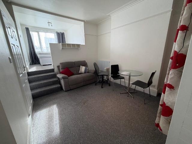 Studio for rent in Boscombe, Bournemouth