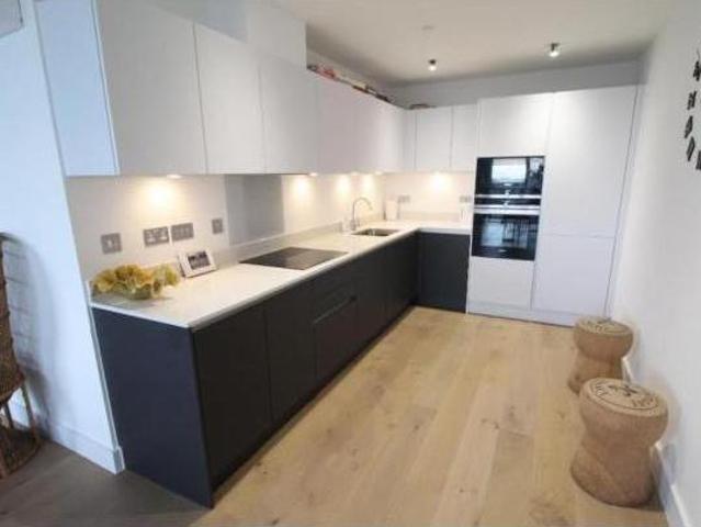 Apartment for rent in Lansdowne, Springbourne