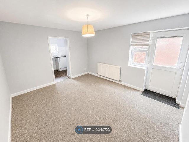 Apartment for rent in Pokesdown, Bournemouth