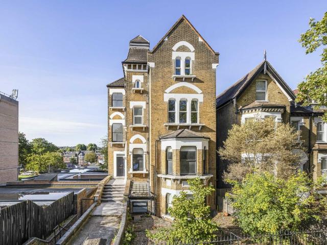Apartment for rent in Tulse Hill, Greater London