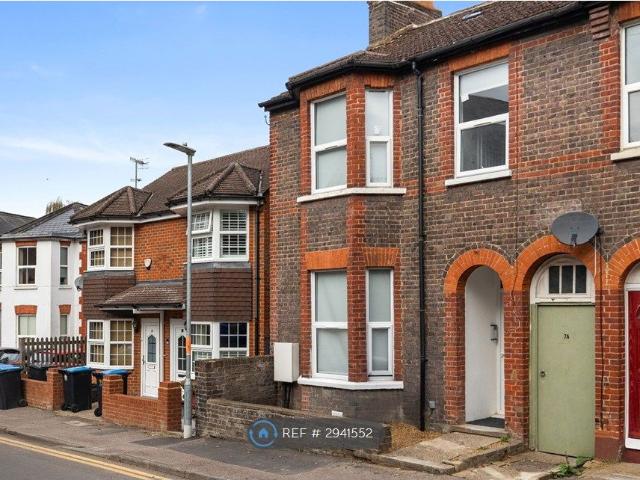 Studio for rent in Highfield, Pouchen End