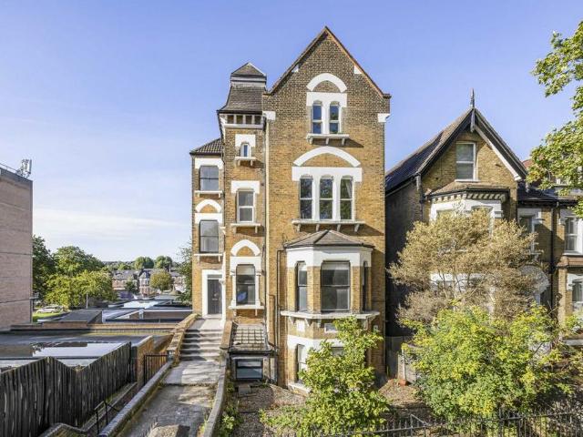 Apartment for rent in Tulse Hill, Greater London
