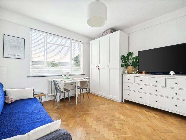Studio for rent in Streatham Hill, Greater London