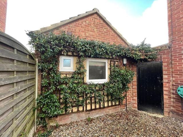 Studio for rent in East Bank, Norfolk