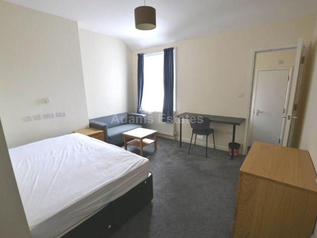 Apartment for rent in Whitley, Reading