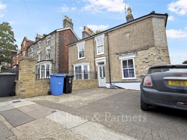 Apartment for rent in Key Street, Suffolk