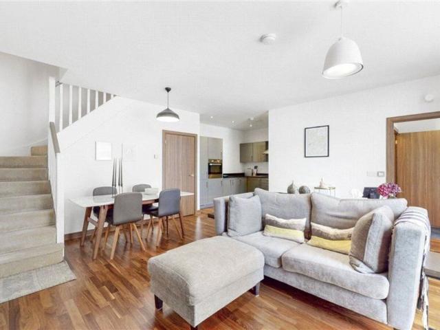 Apartment for rent in East Greenwich, Greater London