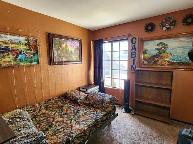 Room for rent in California