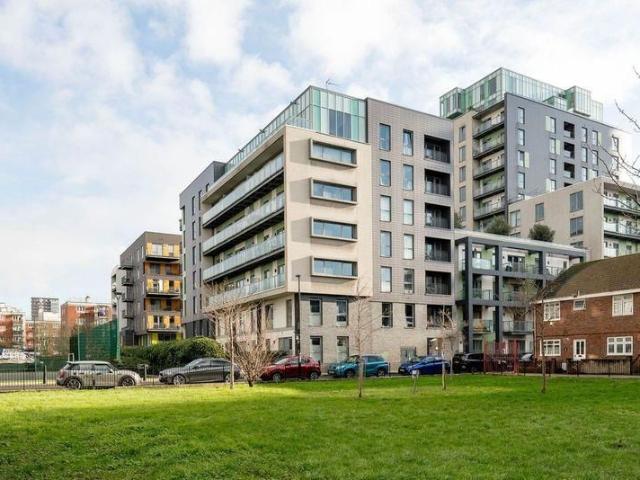 Apartment for rent in St. George in the East, Greater London