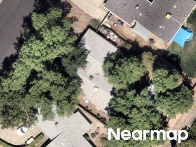 House for sale in Redding
