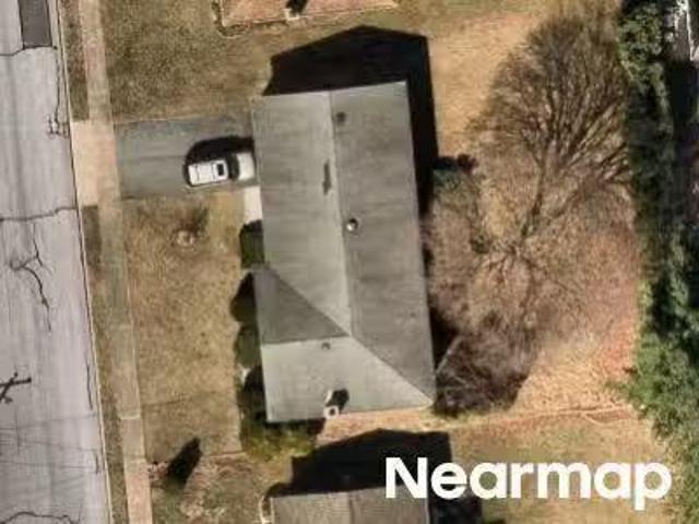 House for sale in Easton