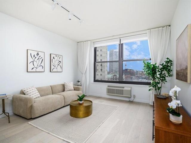 Condo for sale in Hudson, New Jersey