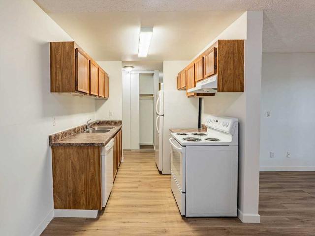 Apartment for rent in Wedgewood, Alberta