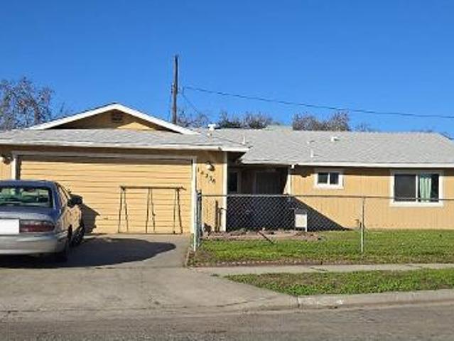 House for sale in Armona, California
