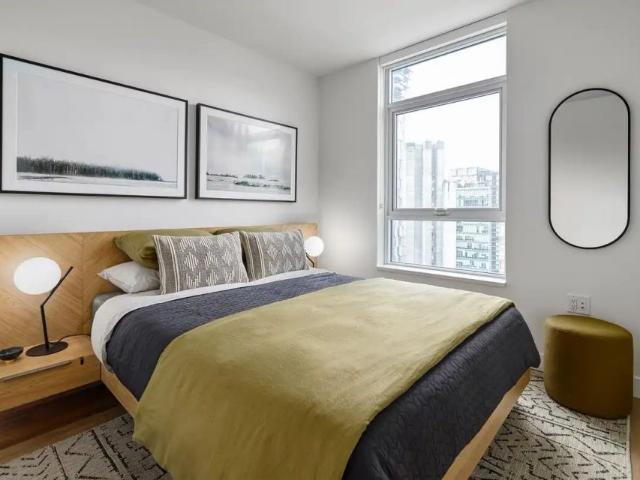 Apartment for rent in Lower Robson, Vancouver