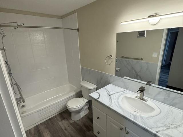 Apartment for rent in Wedgewood, Alberta