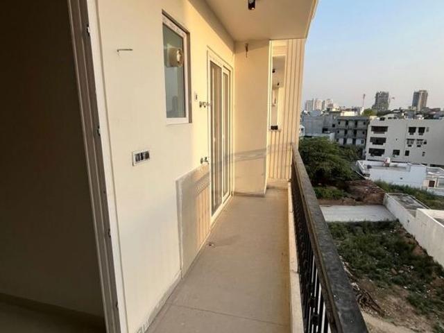 Flat for rent in Deri
