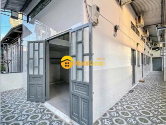 Nhà mặt phố bán