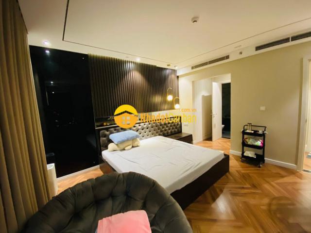 Nhà mặt phố bán