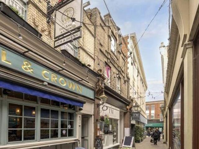 House for sale in Deepcut, Surrey