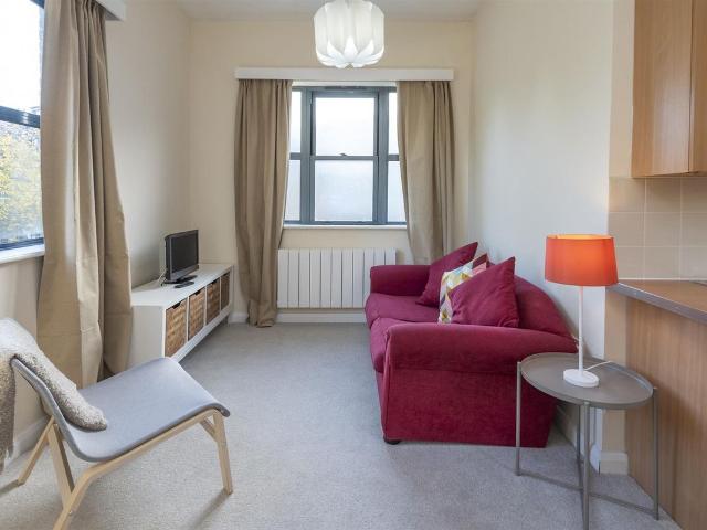 Apartment for rent in Victoria Park Village, Greater London