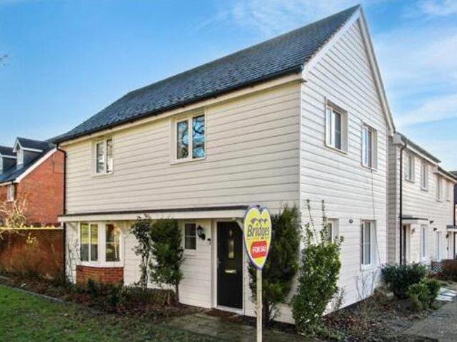 House for sale in Fleet, Hart