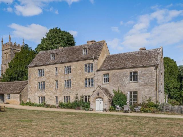 House for rent in Fossebridge, Gloucestershire