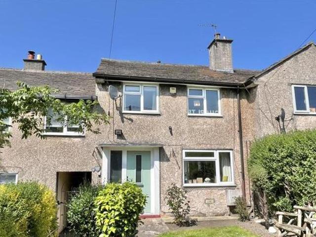 House for sale in Charlesworth, East Midlands