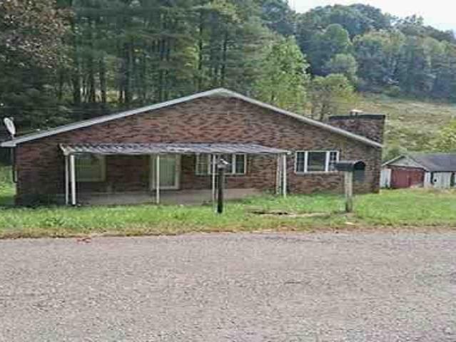 House for sale in Hundred, West Virginia