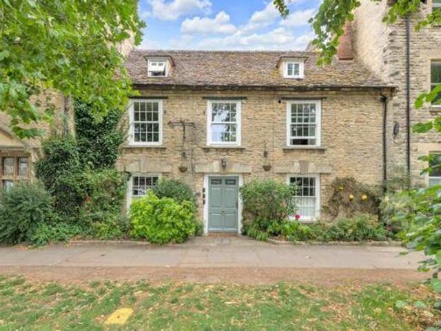 House for sale in Cogges, West Oxfordshire