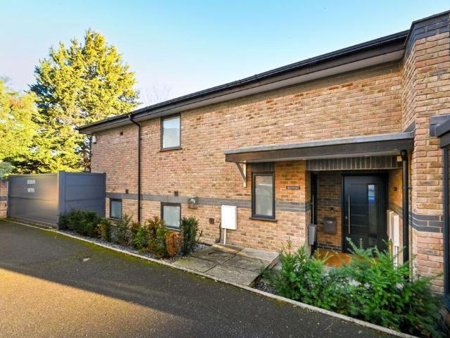 House for rent in Hampton Wick, Greater London