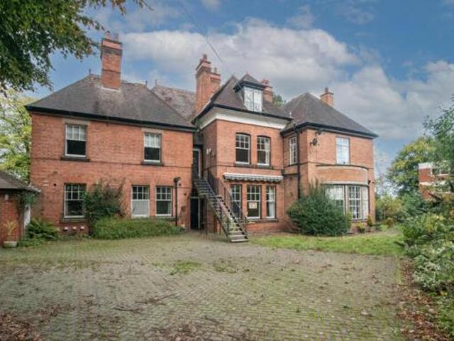 House for sale in Tettenhall, West Midlands