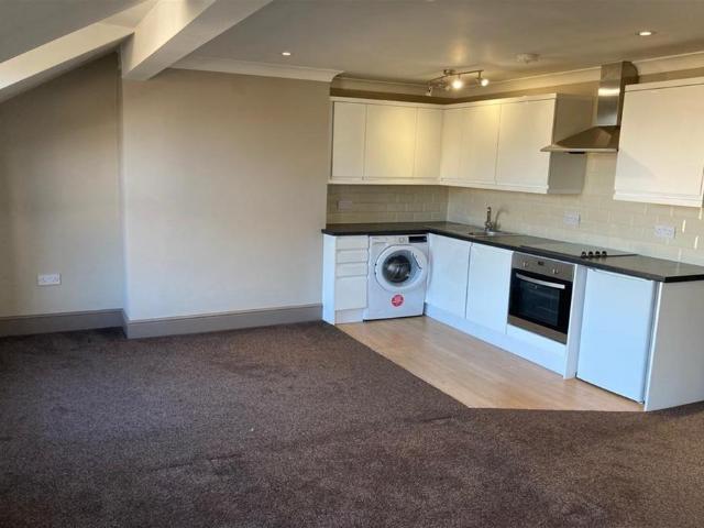 Apartment for rent in Littlemoor Bottom, Leeds