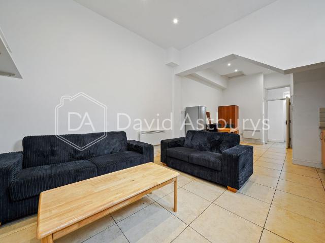 Apartment for rent in Hornsey, Greater London