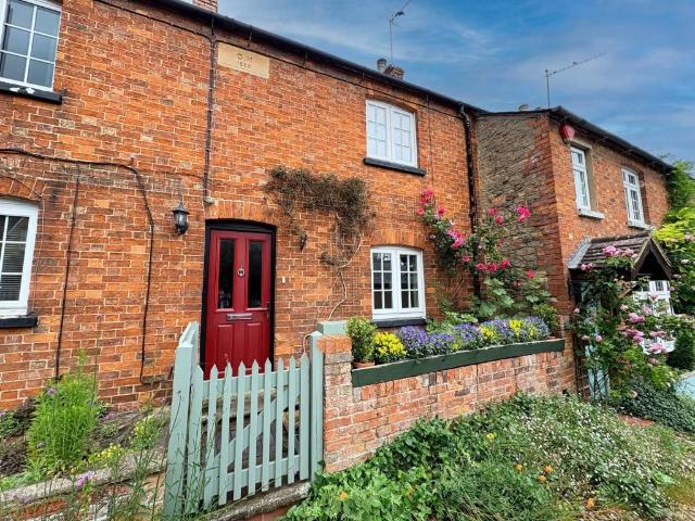 House for rent in Emberton