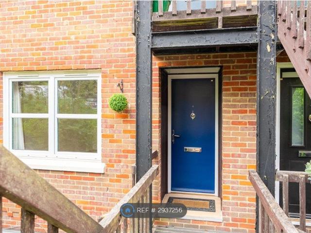Studio for rent in Hatfield, Fretherne