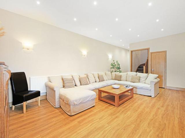 House for rent in Westminster, Victoria
