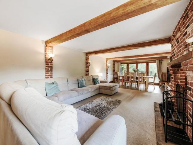 House for rent in Kingsbury, Greater London