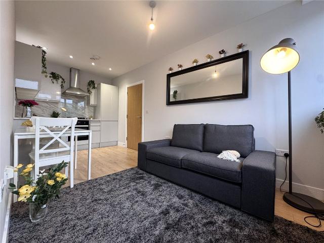 Apartment for rent in Kingsbury, Greater London