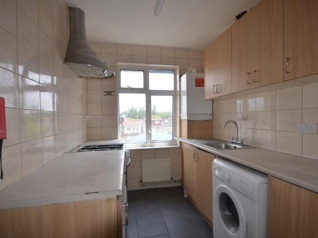 Apartment for rent in Kingsbury, Greater London